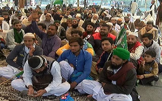 تحریک لبیک اور حکومت میں معاہدہ طے، چیئرنگ کراس پر دھرنا ختم