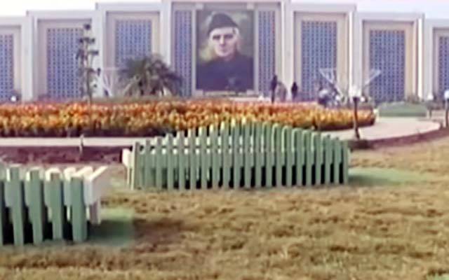 ٹولنٹن مارکیٹ چوک: بابائے قوم کی تصویر کے ساتھ انوکھا مذاق