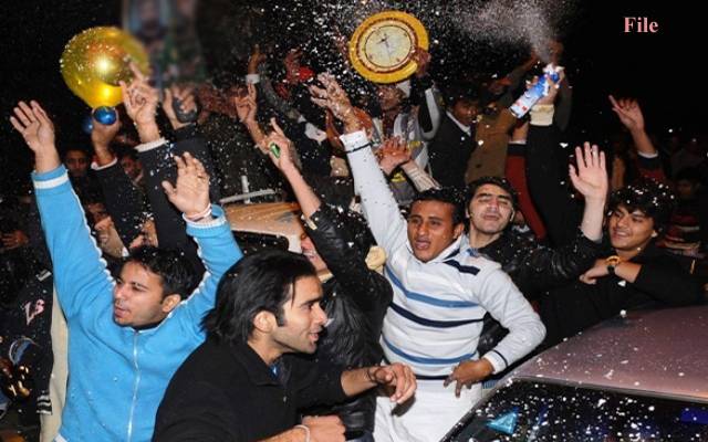 نیو ائیر نائٹ پر پارٹی کرنیوالے ہوجائیں خبردار، اب این او سی لینا پڑے گا