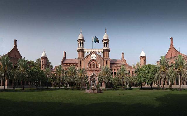 عدلیہ مخالف بیانات پر نوازشریف، مریم کیخلاف ہائیکورٹ میں درخواست دائر