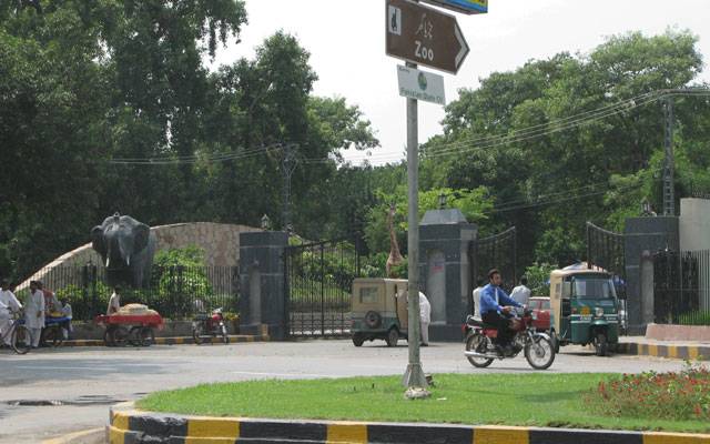 چڑیا گھر: زو بیوٹیفکیشن پراجیکٹ 2ماہ قبل مکمل، ملبہ تاحال نہ اٹھایا گیا