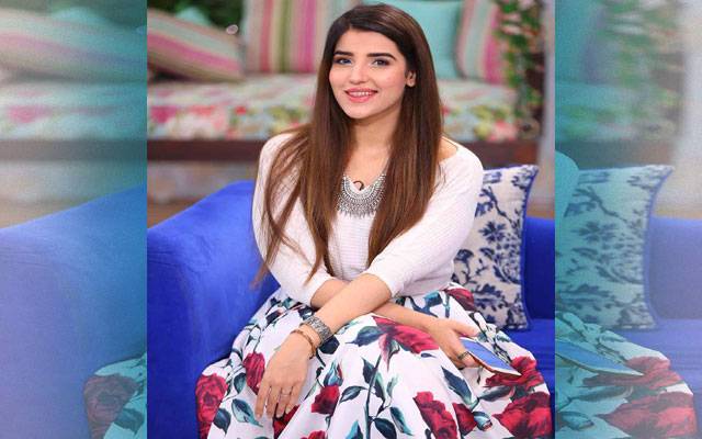 لالی وُڈ ادکارہ حریم فاروق پی آئی اے کی دلدادہ نکلیں
