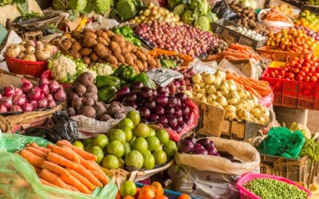 شادمان اتوار بازار میں پھلوں ،سبزیوں کی قیمتوں میں اتار چڑھاؤ برقرار
