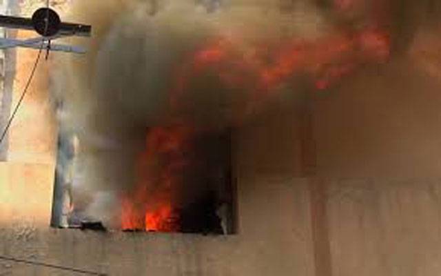 نرگس بلاک:آتشزدگی سے جاں بحق ہونےوالی بچی کے اہلخانہ کو2لاکھ کی امداد
