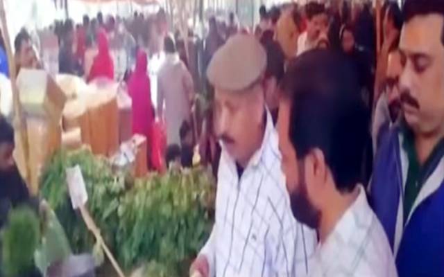 گلشن راوی اتوار بازار، ناقص اشیاء فروخت کرنے والوں کے خلاف کارروائی