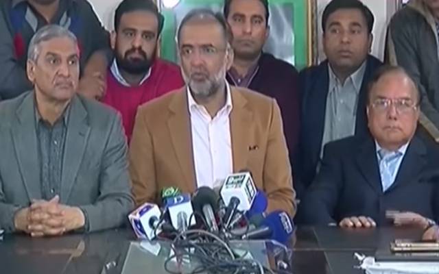 پنجاب کے حکمرانوں کو استعفوں کے لئے مجبور کریں گے: قمر زمان کائرہ