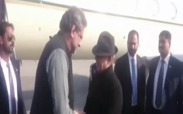 جاتی امرا:نواز شریف سے وزیراعظم شاہد خاقان عباسی کی ملاقات