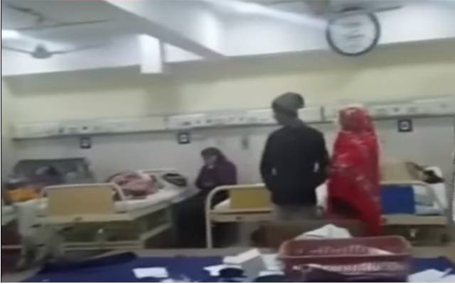 سروسز ہسپتال میں ڈاکٹر اور مریض کےلواحقین میں جھگڑا 