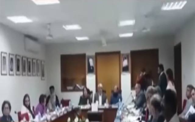 فاطمہ جناح میڈیکل یونیورسٹی میں سنڈیکٹ کا اجلاس