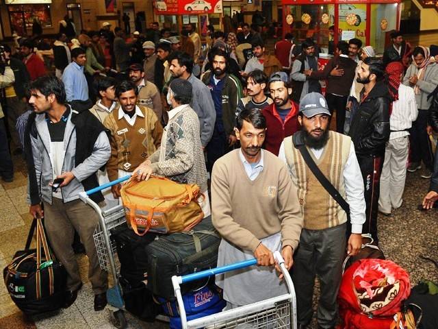 لاہورایئرپورٹ: روانگی لاؤنج میں انٹرنیٹ سسٹم خراب، مسافرخوار