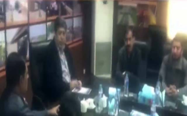 ملک طارق محمود کی زیر صدارت اورنج ٹرین منصوبے کے حوالے سے اجلاس