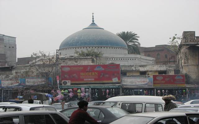 انارکلی: نیلا گنبد میں پارکنگ پلازہ بنانے کا فیصلہ