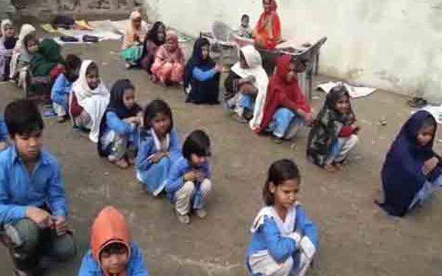 پنجاب کے سرکاری سکولوں میں سہولیات کا فقدان,1ارب کے فنڈز منتقل