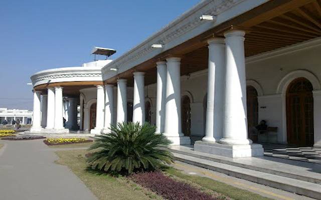 حکومت پنجاب نے 8 ایس پیز کو پی ایس پی کیڈر دینے کی سفارش کردی