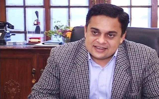 آشیانہ ہاؤسنگ سکیم: کرپشن کے الزام میں سابق ڈی جی ایل ڈی اے احد چیمہ گرفتار
