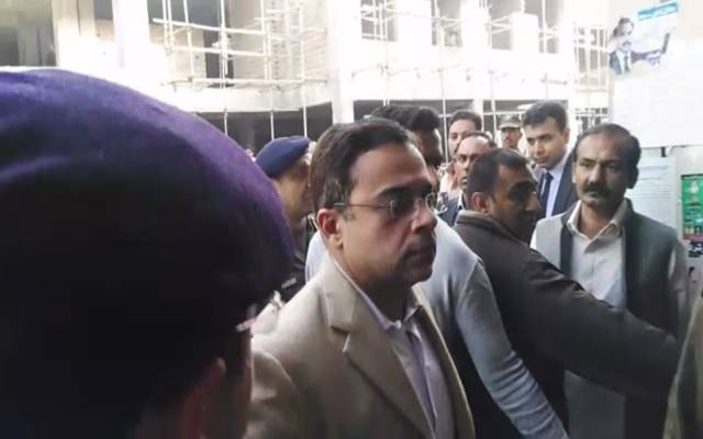 نیب کی زیر حراست احد چیمہ کو بچانے کیلئے بیوروکریسی بدستور متحرک