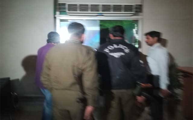 نیب کا پیراگون ہاؤسنگ سکیم کے دفتر پر چھاپہ، اہم ریکارڈ قبضے میں لے لیا