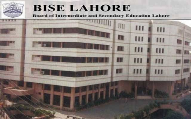 لاہور بورڈ کا دوہرا معیار، امیر طلبا کیلئے رعائتیں، غریب کیلئے دھکے