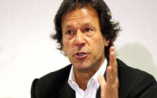  نواز شریف اورمریم نواز ہر جگہ کیوں نکالا کا شور مچاتے پھرتے ہیں:عمران خان