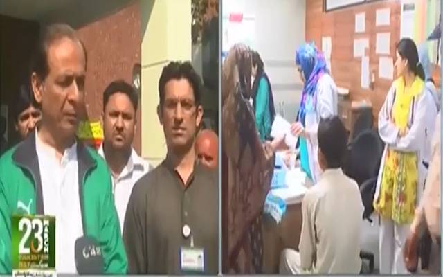 علامہ اقبال میڈیکل کالج میں پرچم کشائی،  مریضوں میں تحائف تقسیم