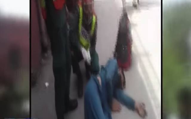 شہری عبدالغفار نے ضلع کچہری کی بالائی منزل سے چھلانگ لگا دی