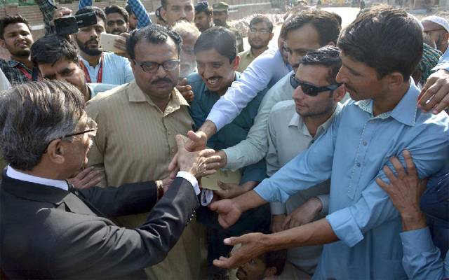 چیف جسٹس آف پاکستان معذوروں کے مسیحا بن گئے