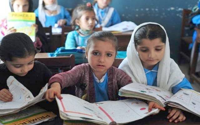 موسم گرما کیلئے سرکاری سکولوں کے اوقات کار تبدیل، نوٹیفکیشن جاری