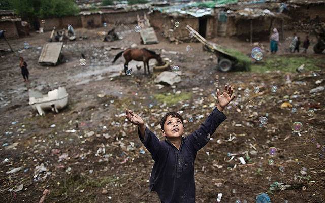کچی آبادی مکینوں کے پاس اب صرف چند سو روپوں میں اپنا گھر ہوگا