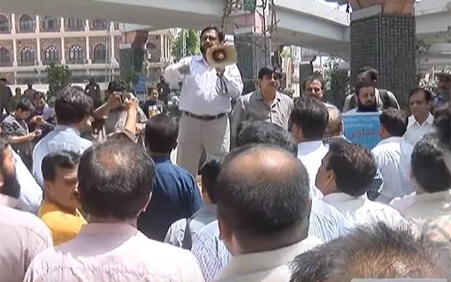 پروفیسرز، لیکچرارز مطالبات کی منظوری کیلئے ڈٹ گئے، حکومت کو بڑی دھمکی دیدی