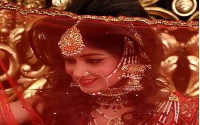 خواتین خوش ہو جائیں،کچھ ملے نہ ملے لہنگا ٹائم پہ ملے گا