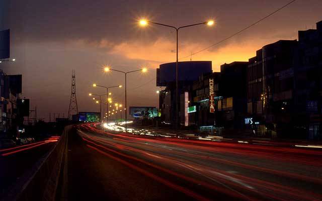 مئیر لاہور کا اسٹریٹ لائٹس کی بجلی کے بلز کا ریکارڈ مرتب کرنے کا حکم