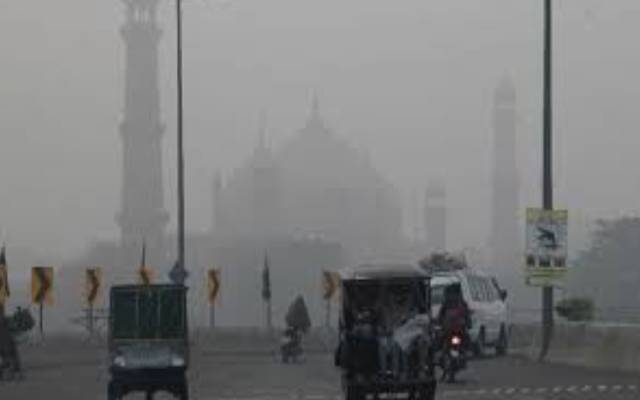 لاہور پنجاب کا آلودہ ترین شہر بن گیا، ریڈ الرٹ جاری