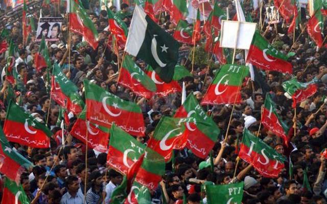تحریک انصاف کن امیدواروں کو ٹکٹیں دے گی؟