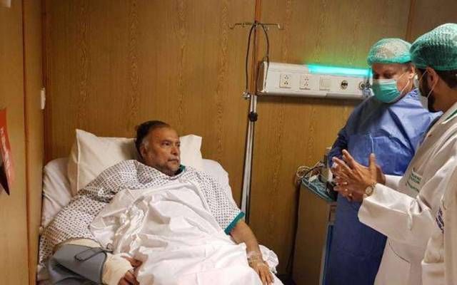 میاں نواز شریف کی احسن اقبال کی عیادت کیلئے سروسز ہسپتال آمد