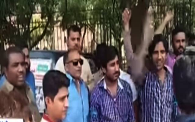 دھوکے بازی بند کرو، کریم کمپنی کے ڈرائیورز سراپا احتجاج بن گئے