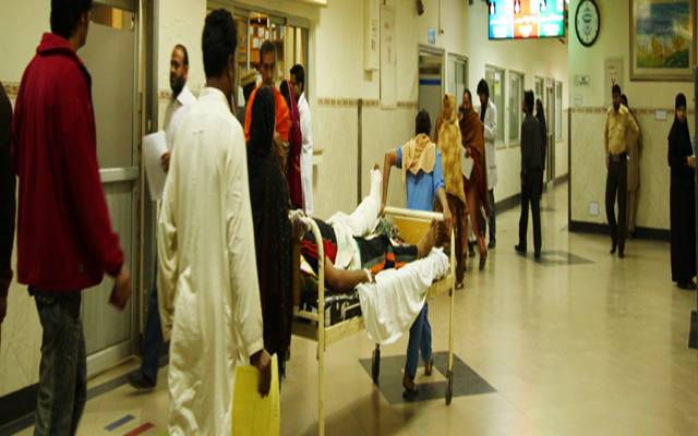 دعوے اربوں کے،کام ٹکے کا نہیں،جناح ہسپتال کی 7 لفٹیں خراب