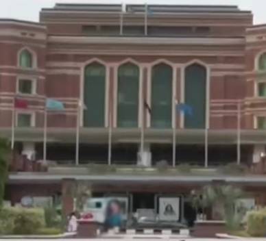 من پسند تعیناتیوں سے ہٹائے جانے پر اعلیٰ عہدےدار بوکھلاہٹ کا شکار