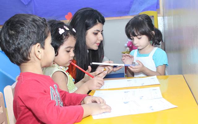 نجی سکول مالکان نے محکمہ سکول ایجوکیشن کے احکامات کا مذاق بنا دیا