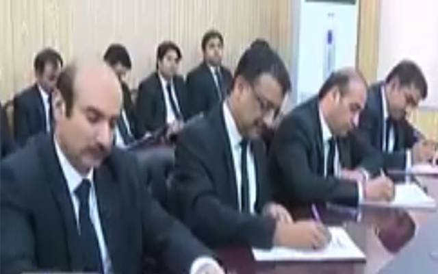 عام انتخابات کی تیاریاں عروج پر، لاہور کے ریٹرننگ افسران نے حلف اُٹھا لیا