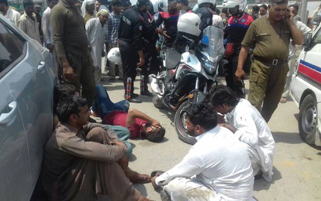شادباغ میں ڈولفن فورس کی فائرنگ سے راہگیر نوجوان جاں بحق, ورثا سراپا احتجاج