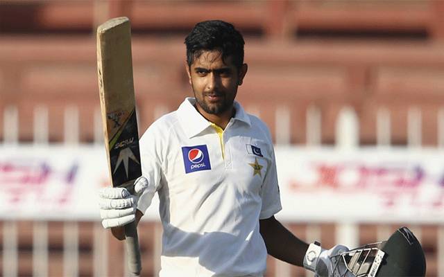 مایہ ناز بلے باز بابر اعظم انگلینڈ سے وطن واپس پہنچ گئے