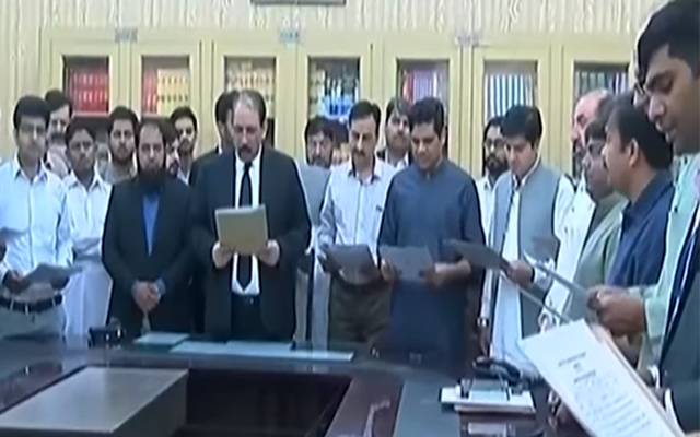 الیکشن کمشن، 88اسٹنٹ ریٹرننگ آفسروں نے سیشن کورٹ میں حلف اٹھا لیا