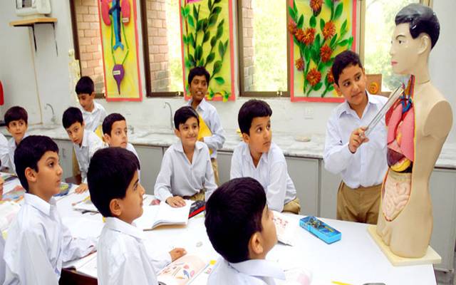 پرائیویٹ سکولوں اور اکیڈمیوں کیخلاف شکنجہ تیار