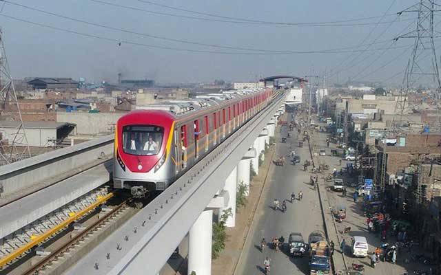 اورنج لائن ٹرین منصوبہ نے ملک کو مقروض کردیا