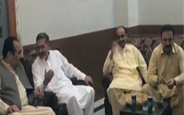 چئیرمین پختون فلاحی تنظیم حاجی باغی خان کی عیادت کے لئے مختلف شخصیات کی آمد