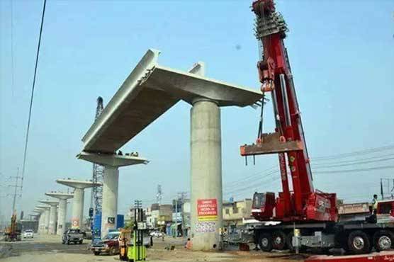 نگران حکومت کی عدم دلچسپی، اورنج لائن ٹرین منصوبے کا کام سست روی کا شکار