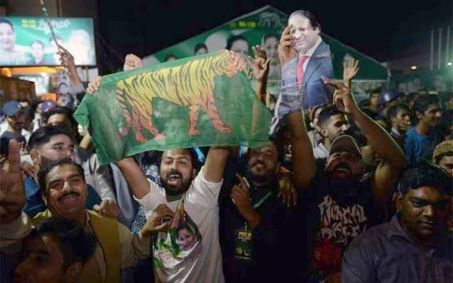 نواز شریف کا استقبال روکنے کیلئے لاہور پولیس کا کریک ڈاؤن، 159 لیگی کارکن گرفتار