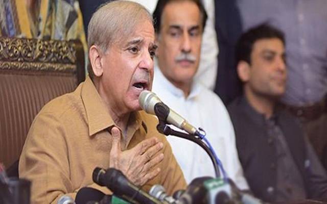 شہباز شریف کی دھمکی کام کر گئی، لاہور پولیس نے گھٹنے ٹیک دیئے