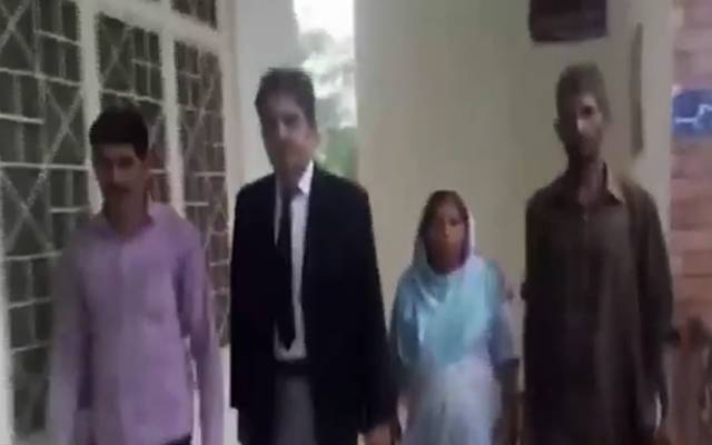 تین سال سے انصاف کیلئے دھکے کھانے والی بزرگ خاتون کی سنی گئی