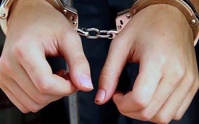 مناواں میں پولیس کا سرچ آپریشن، غیرقانونی اسلحہ کی بڑی کھیپ برآمد